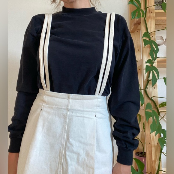 Unique Oak + Fort white skirt with removable suspenders O/S - Picture 3 of 5